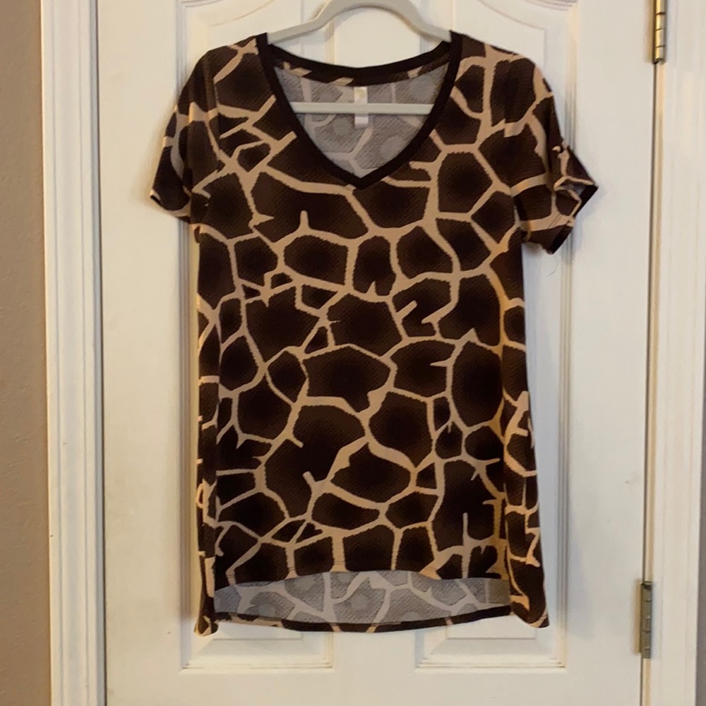 S LuLaRoe Christy T giraffe print